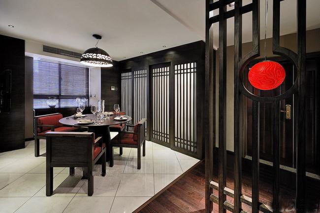 天津富秀园小区日式风格黑色胡桃木餐桌餐厅装修效果图